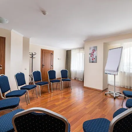 Готель Sonata Hotel&restaurant соната 3*